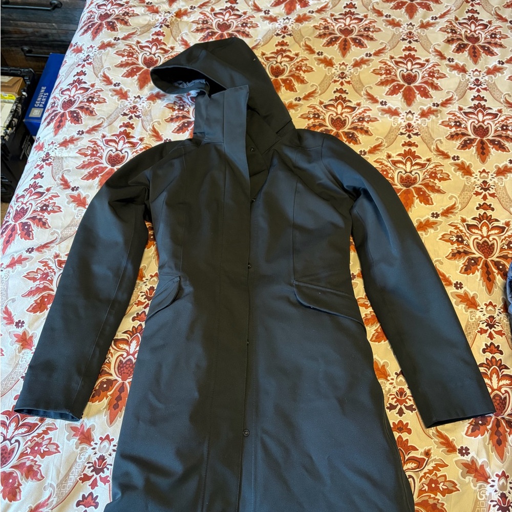Women's Patagonia Black Hooded Long Coat